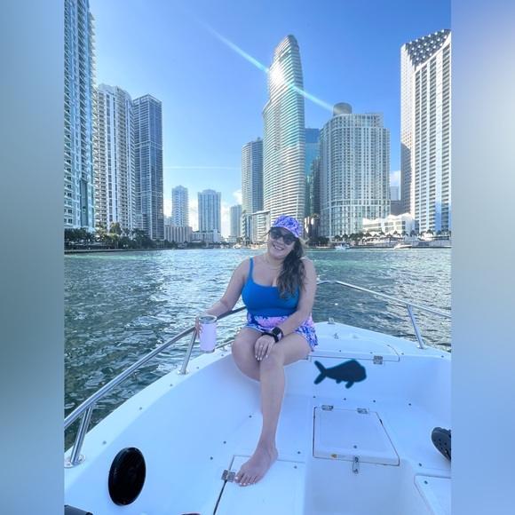 ℳ𝑒𝑒𝓉 𝓎𝑜𝓊𝓇 𝓅𝑜𝓈𝒽𝑒𝓇 - Picture 3 of 7